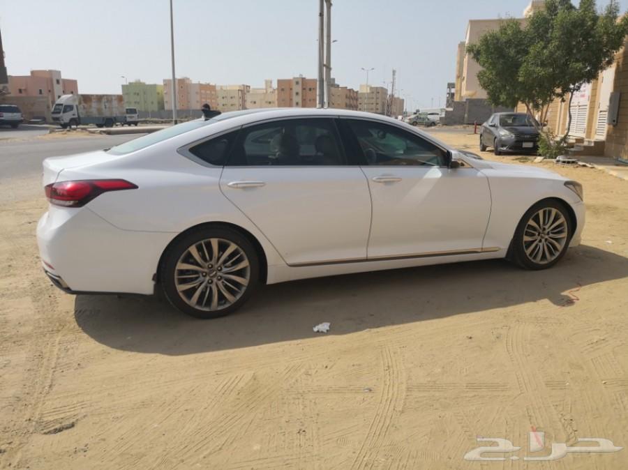 جنسس 2016 رويال للبدل بسيارة عائلية