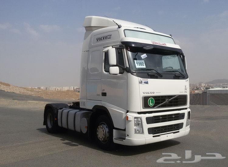 شاحنة راس فولفو موديل 2006 الحجم FH-440