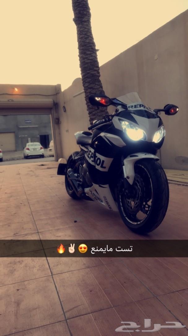 للبيع ريس سبيار1000 هوندا 2008