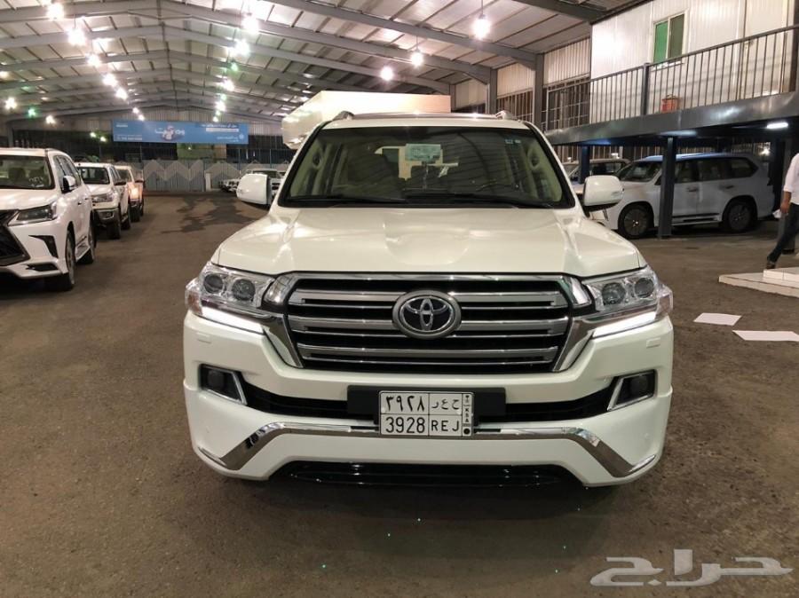 لاندكروزر GXR3 V8 2017