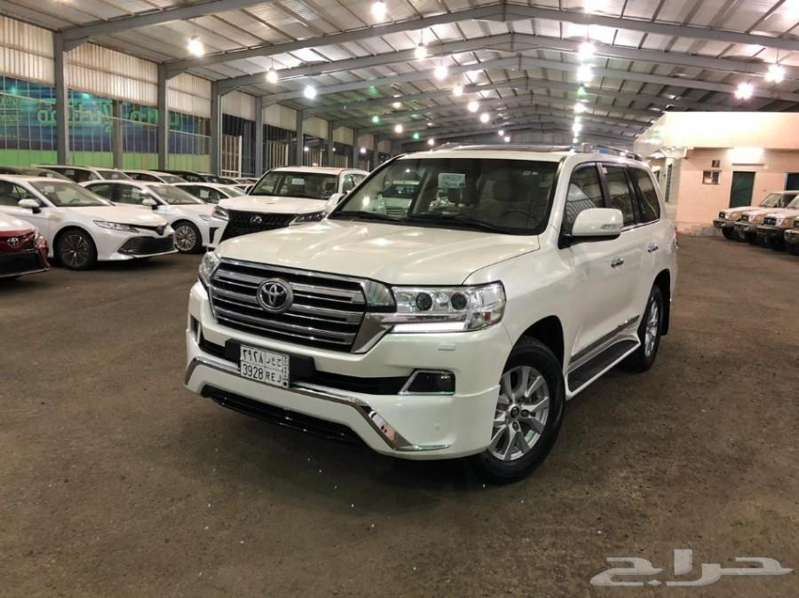 لاندكروزر GXR3 V8 2017