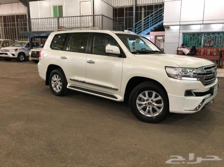 لاندكروزر GXR3 V8 2017