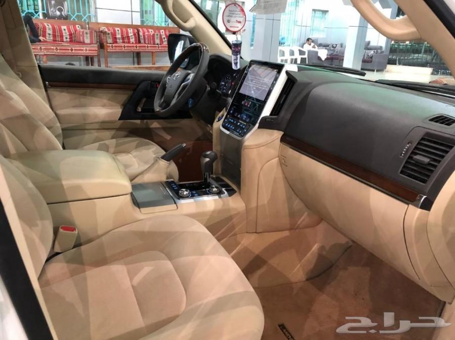 لاندكروزر GXR3 V8 2017