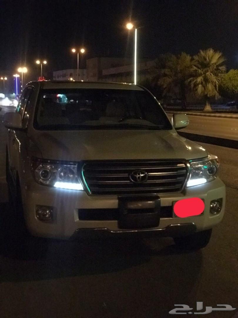 لاندكروزر جي اكس هدد 2015