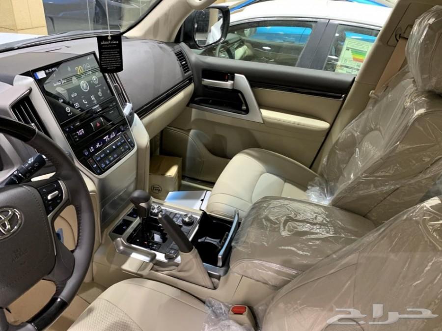 تويوتا لاندكروزر 2019 VXR1 5.7 V8 (سعودي)