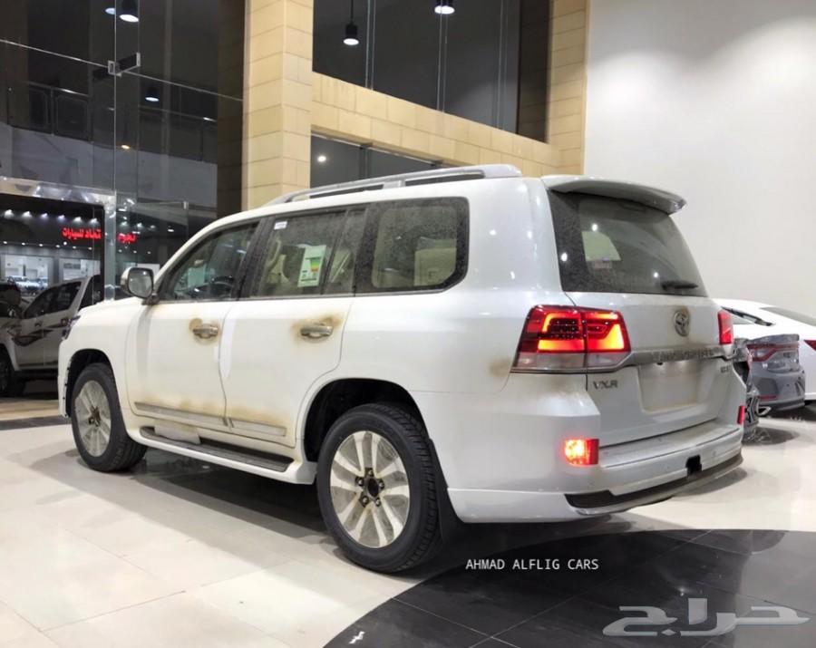 تويوتا لاندكروزر 2019 VXR1 5.7 V8 (سعودي)