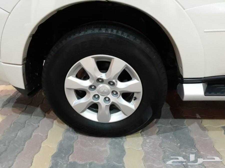 ميتسوبيشى باجيرو 2015 سعودى GLS( تم البيع)