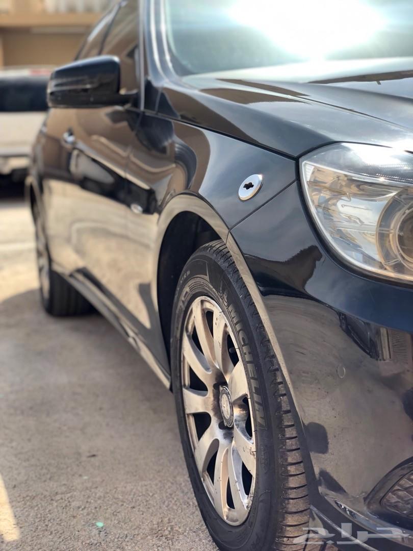 مرسيدس E350 اسود 2010