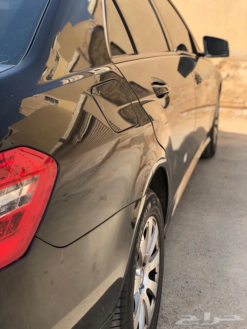 مرسيدس E350 اسود 2010