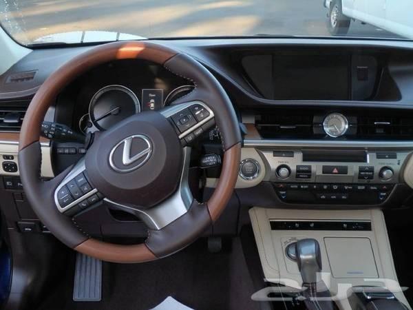 للبيع لكزس ES 350 موديل 2017