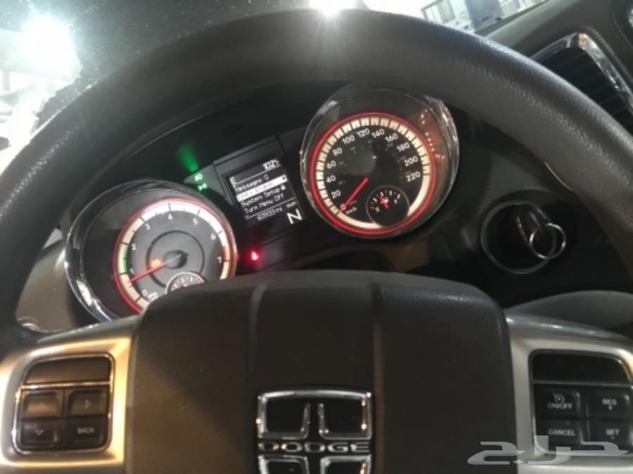 دوج درانجو سيارة عائلية سيارة مريحة سيارة