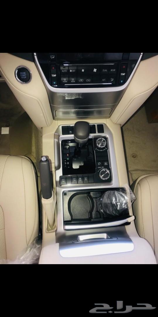 جيب لاندكروزر VXR1 2018 سعودي أسود (250 ألف