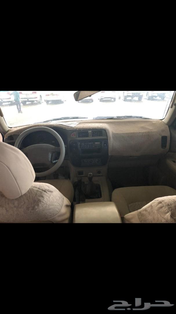 الجيب نيسان باترول 2000