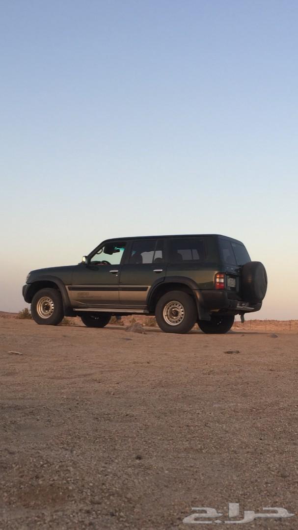 الجيب نيسان باترول 2000