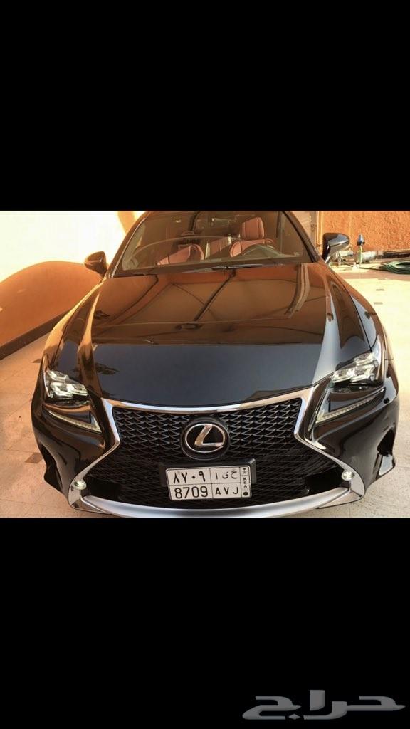 لكسز RCF350 2016 بحالة الوكالة - فل ممشى قليل