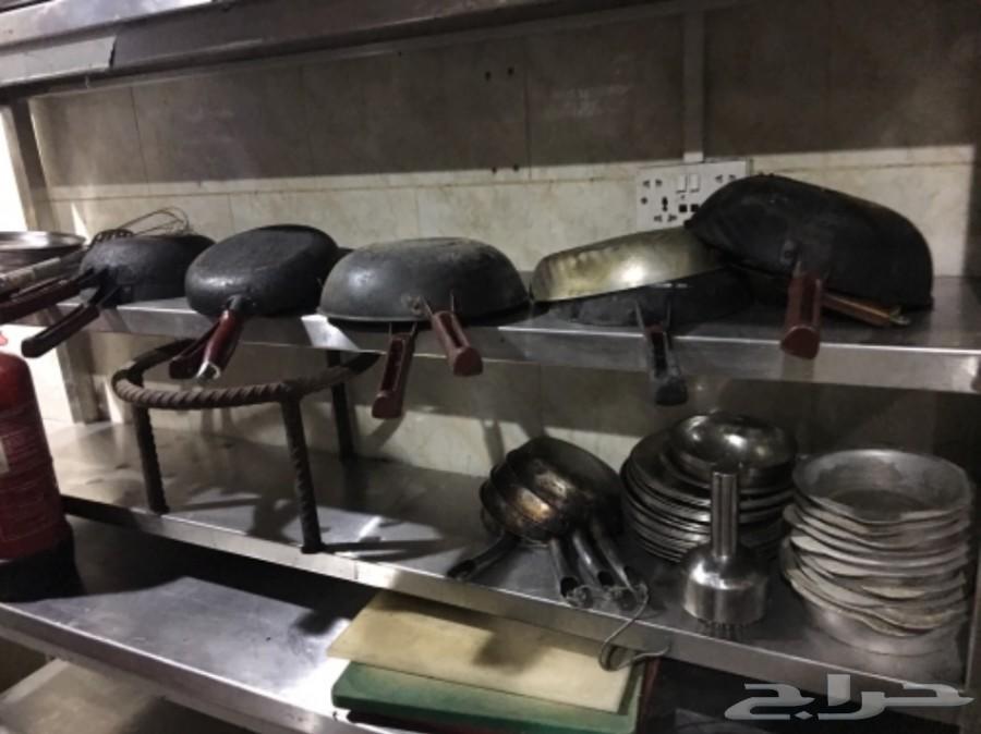 ادوات مطعم كالجديدة للبيع