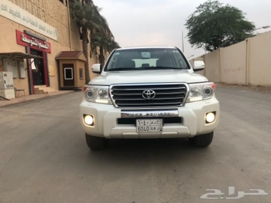 جيب لاندكروزر GXR 2014 فل كامل ( تم البيع)