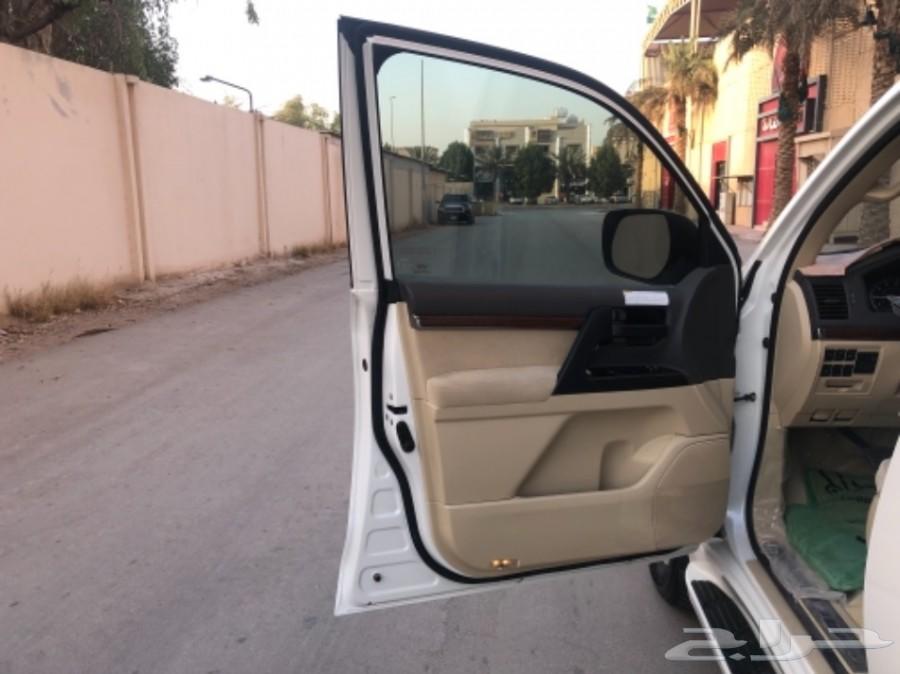 جيب لاندكروزر GXR 2016 فل كامل (لقد تم البيع)