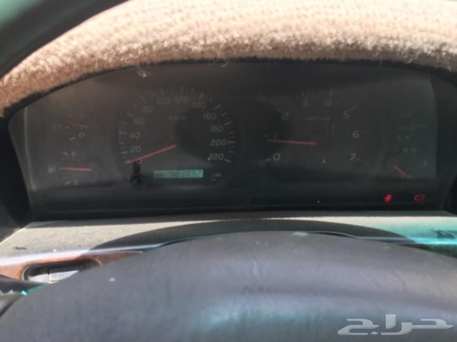 جيب لاندكروزر 2001