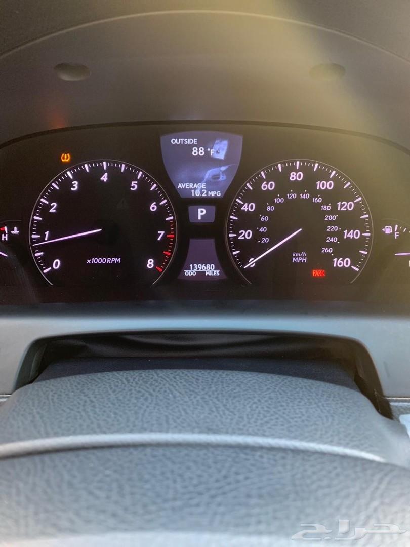 لكزس LS460 نظيف م شاءالله 2011