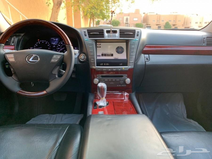 لكزس LS460 نظيف م شاءالله 2011