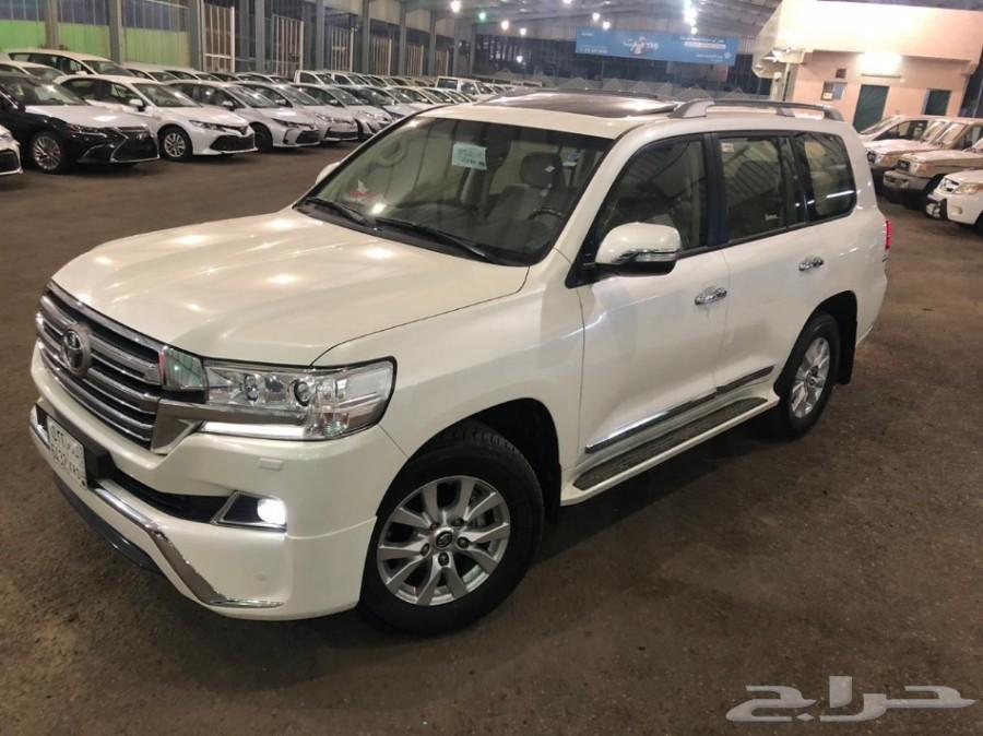 لاندكروزر 2018 GXR3 V8