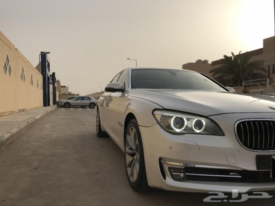 - BMW 730Li