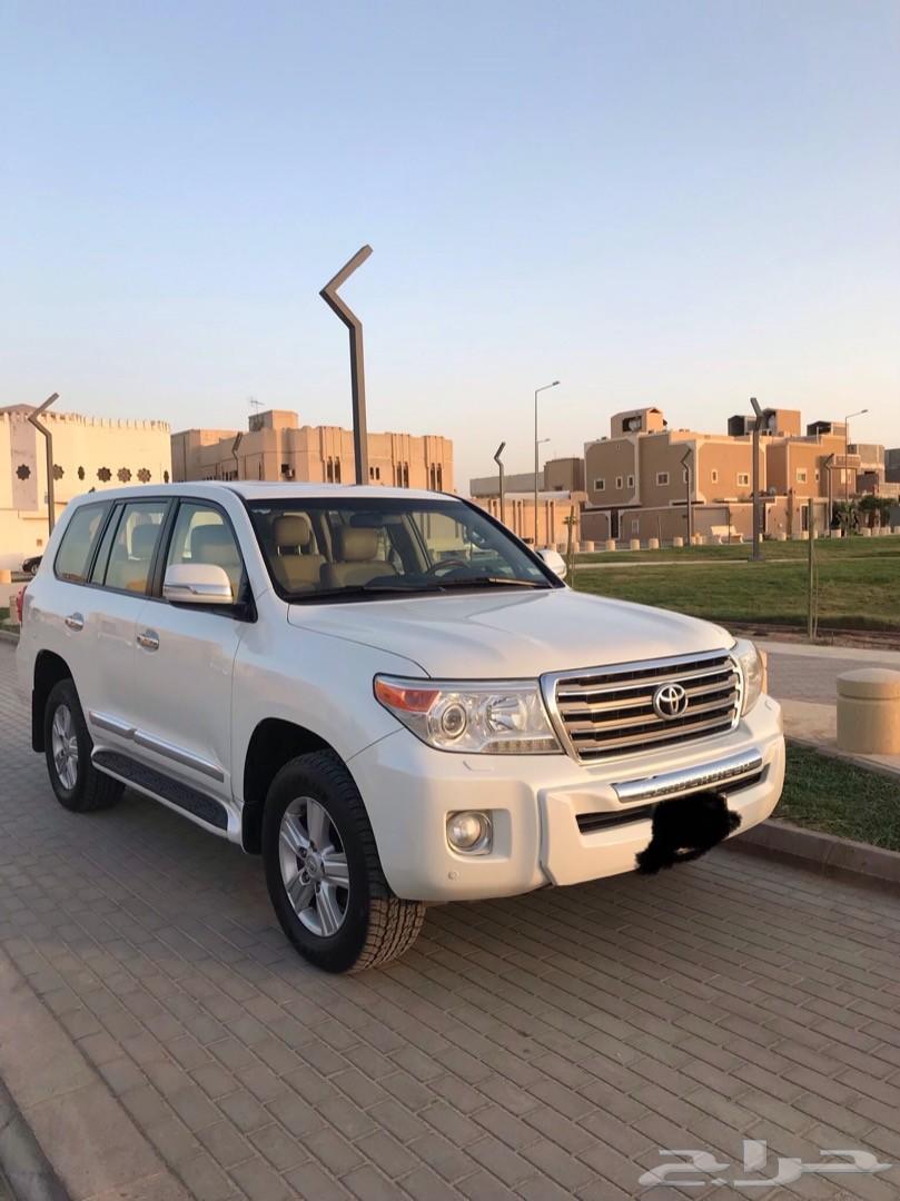 للبيع VXR أبيض مديل 2013