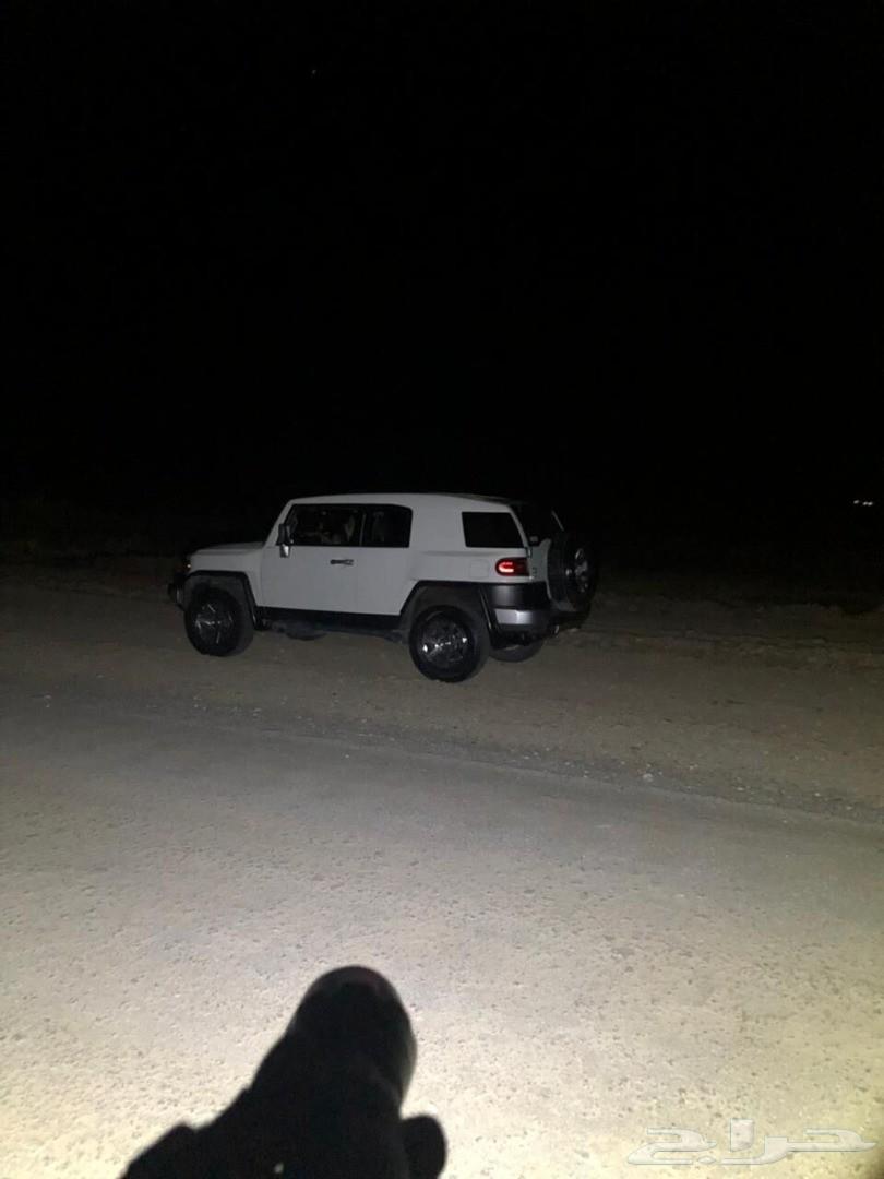 كشاف ليد للبر والرحلات