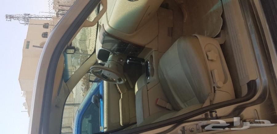 فورد اكسبلورر 2006 نظيف