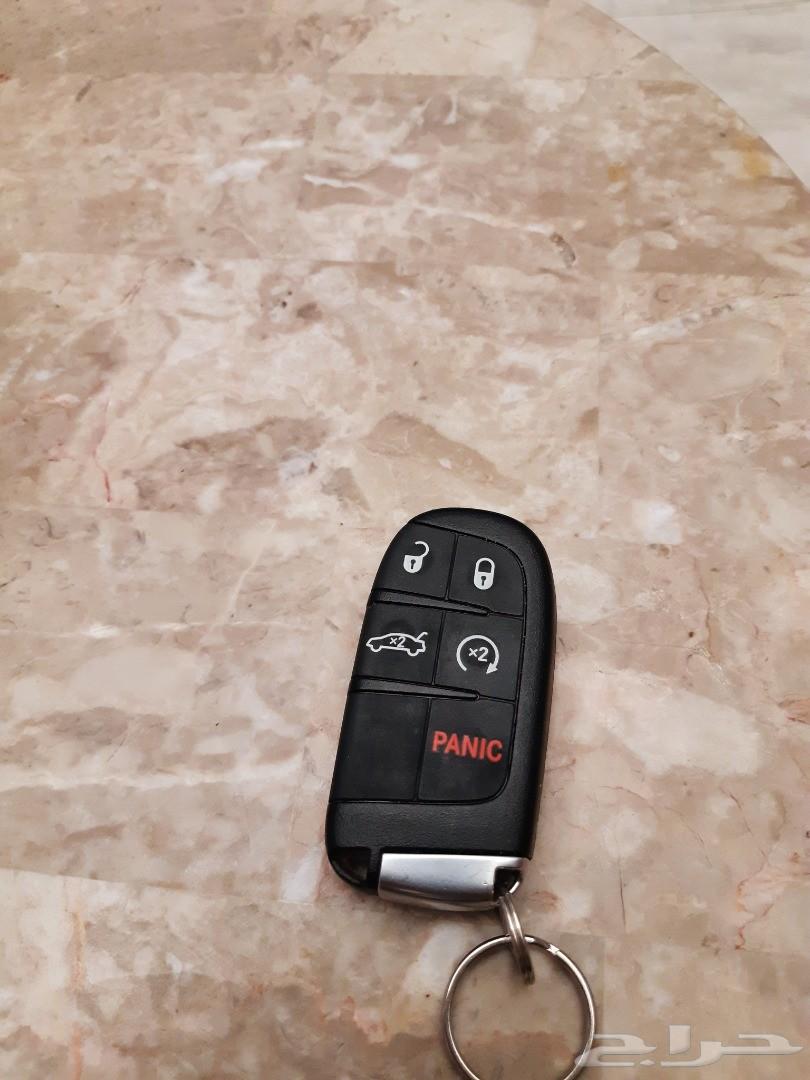 قطع تشارجر كرايسلر12_14 srt8ريموت وانتيك وتفر