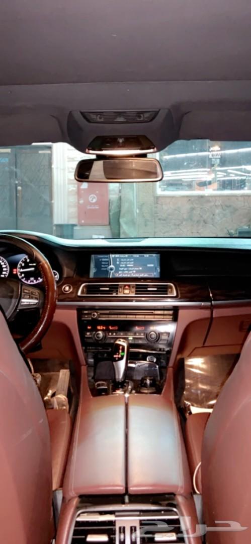 BMW 730LI 2010 .