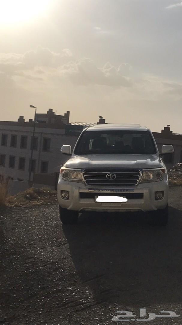 جيب لاندكروزر 2012
