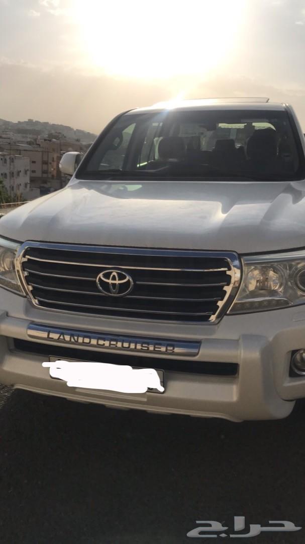 جيب لاندكروزر 2012