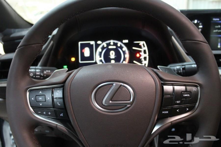 لكزس ES350 بريمي 2019 ابيض 175.000