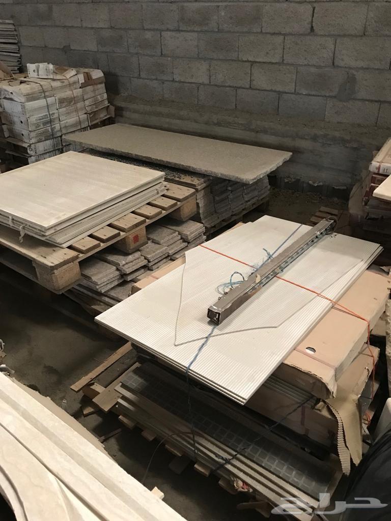 أجهزة كهربائية واثاث وتجهيزات شقق مفروشة