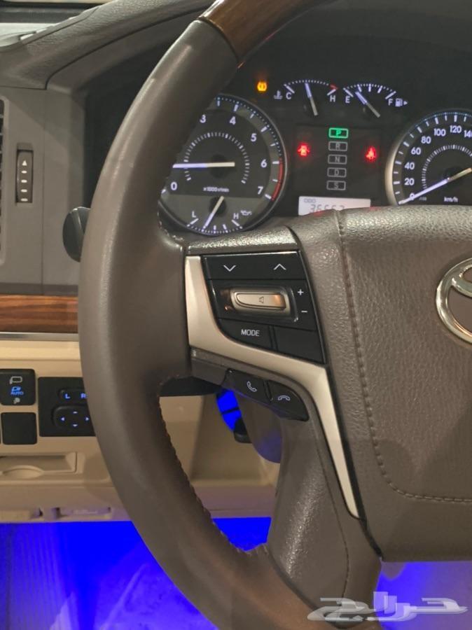جيب لاندكروزر V8 GXR 3 بريمي ( تم البيع )