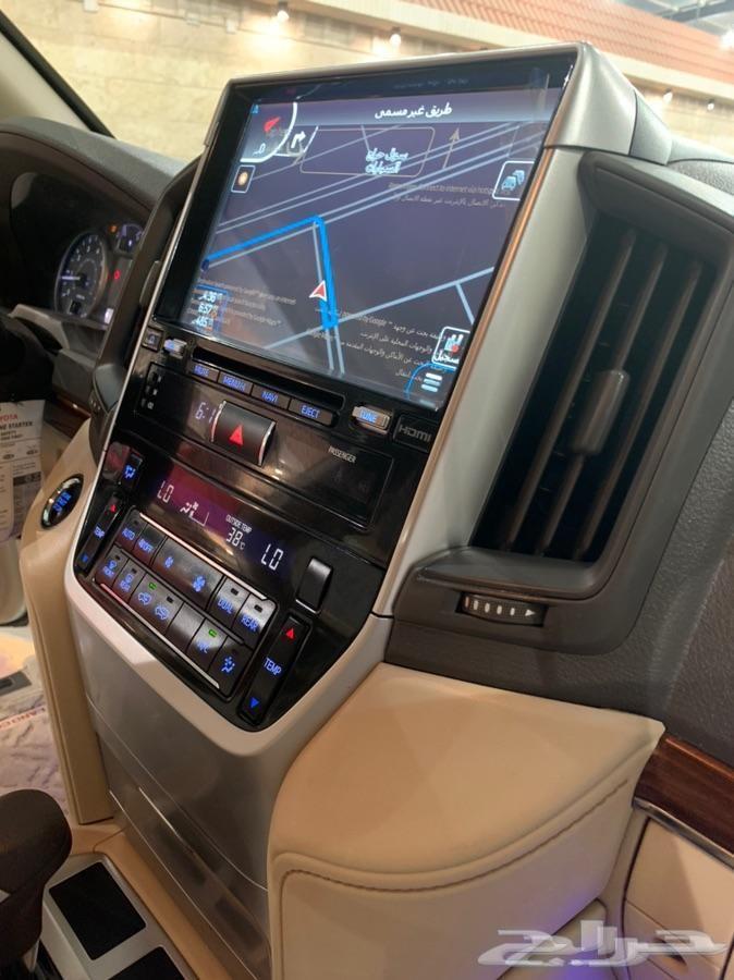 جيب لاندكروزر V8 GXR 3 بريمي ( تم البيع )