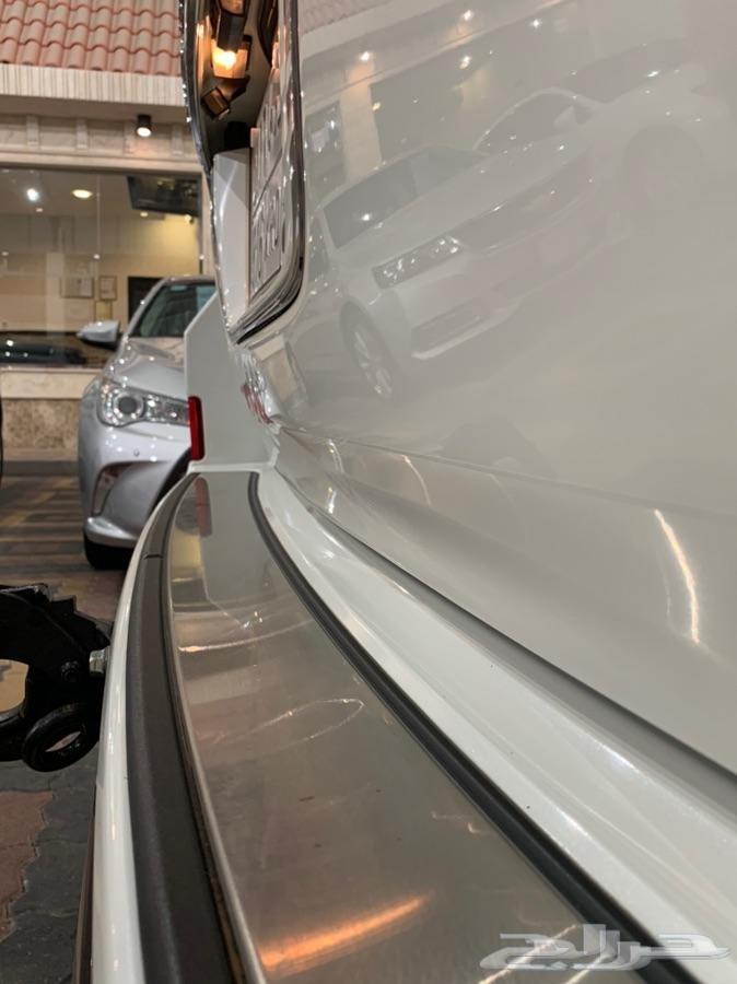 جيب لاندكروزر V8 GXR 3 بريمي ( تم البيع )