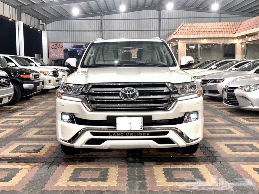 جيب لاندكروزر V8 GXR 3 بريمي ( تم البيع )
