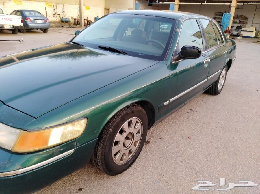 فورد جراند ماركيز 2001