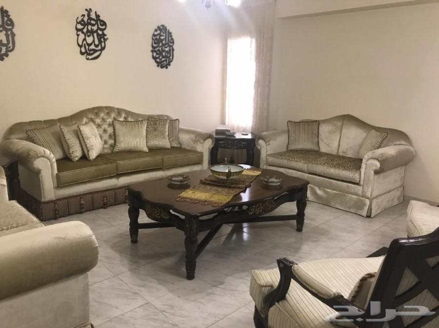 أثاث منزلي كامل للبيع - بحالة جيدة