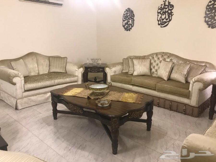 أثاث منزلي كامل للبيع - بحالة جيدة