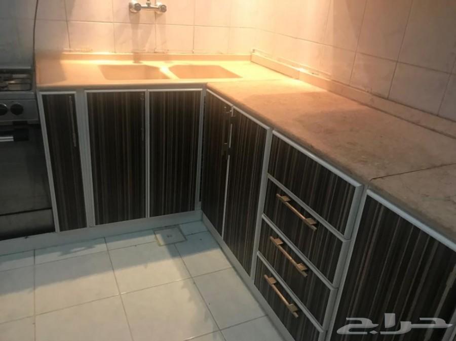 غرفة نوم ومطبخ للبيع في جدة جديد ونظيف