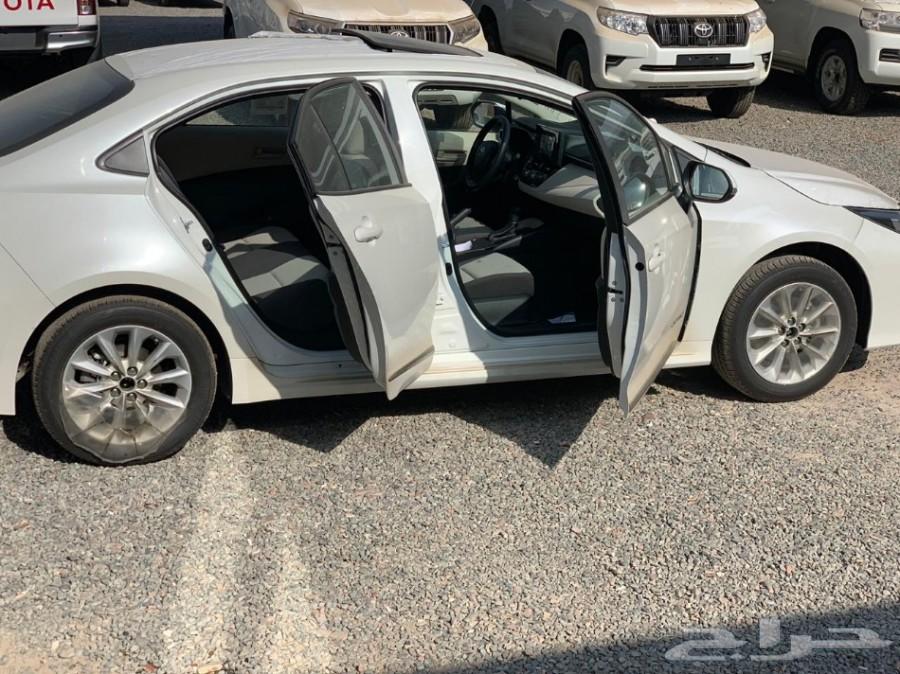 تويوتا كرولا نص فل مثبت سرعه وفتحه سقف 2020