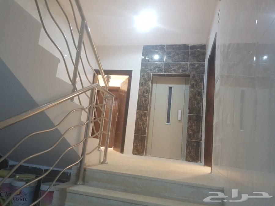 للبيع دور وملحق مؤسس 3أدوار وسام1