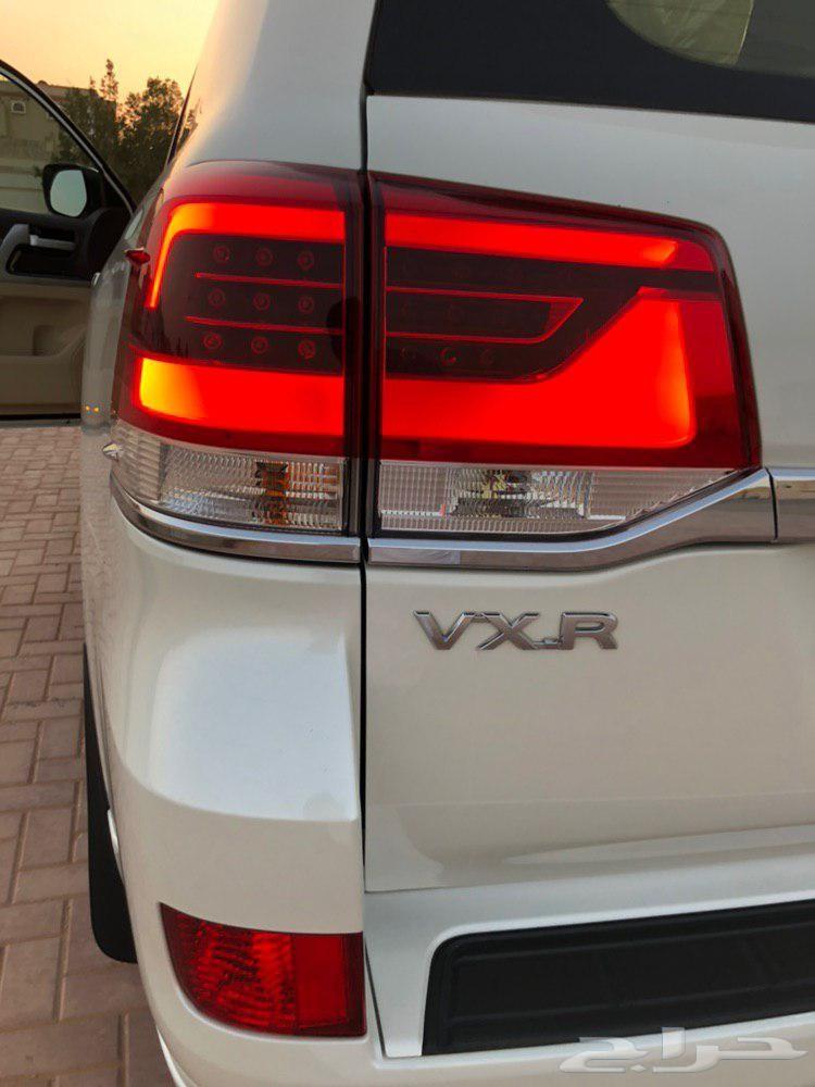 جيب لاند كروزر 2017 VXR-1 جديد وكالة