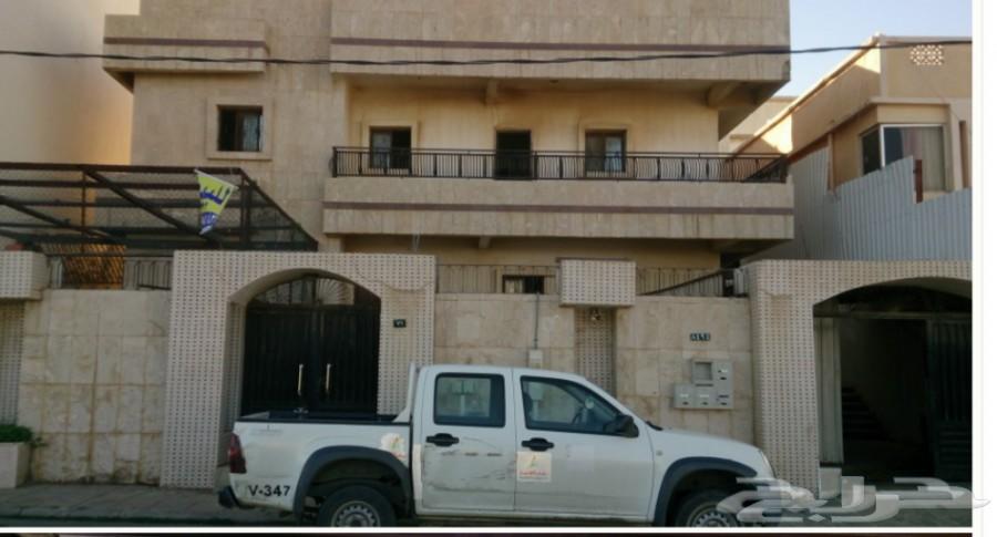 فيلا وسط مدينة أبها باطلالة رائعة