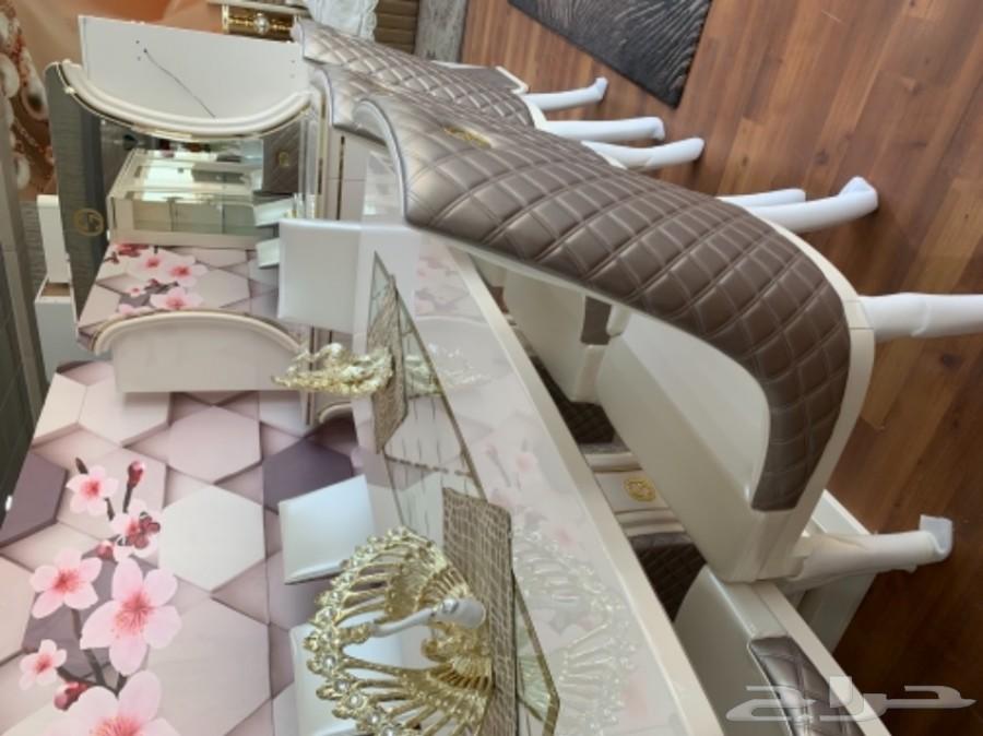 طاولة طعام مودرن 2019 مع بوفيه ودولاب