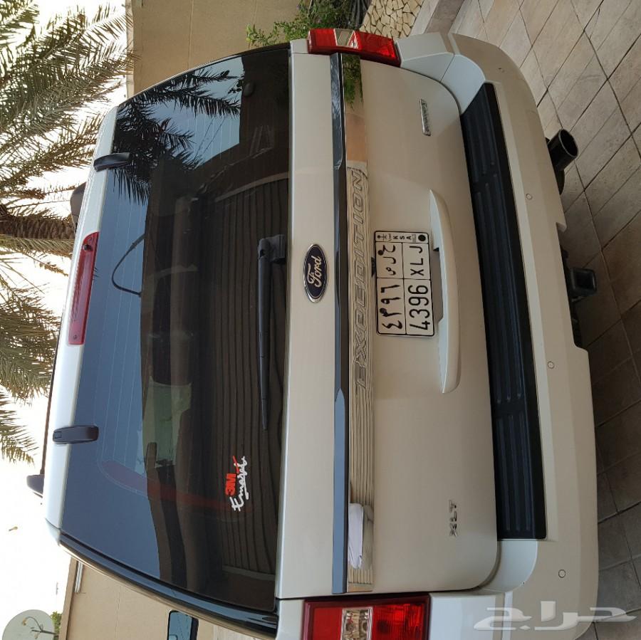 2016 فورد اكسبيدشن XLT دبل ابيض لؤلؤي قصير4x4